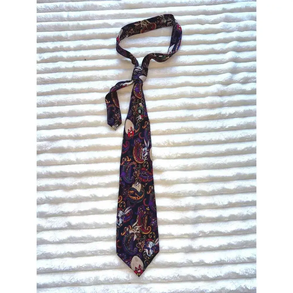 Vintage Looney Tunes Mania Neck Tie 1994 Silk Paisley Bugs Bunny Taz Coyote Sam